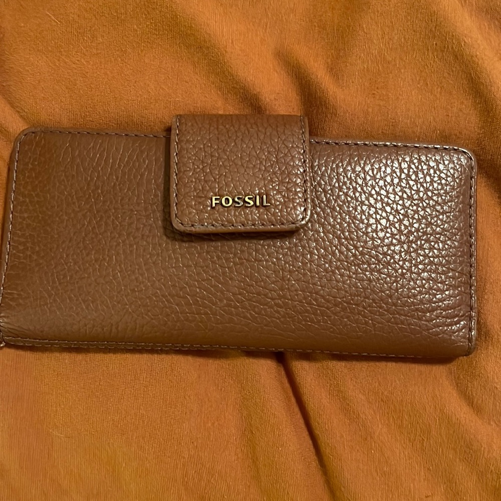 Fossil Wallet